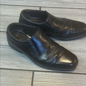 Johnston & Murphy Black Leather Loafers